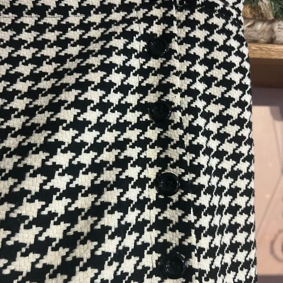 Vince Camuto Black and White Houndstooth Skirt NWOT - Picture 2 of 7